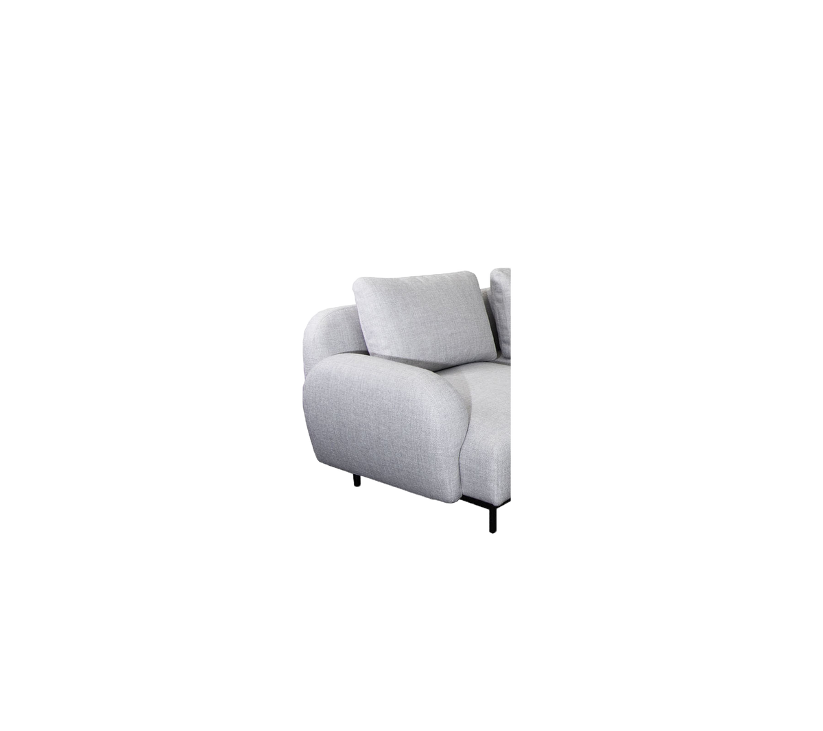 Ljusgrå sektionsoffa med plyschkuddar och böjda armstöd, designad för komfort och stil.