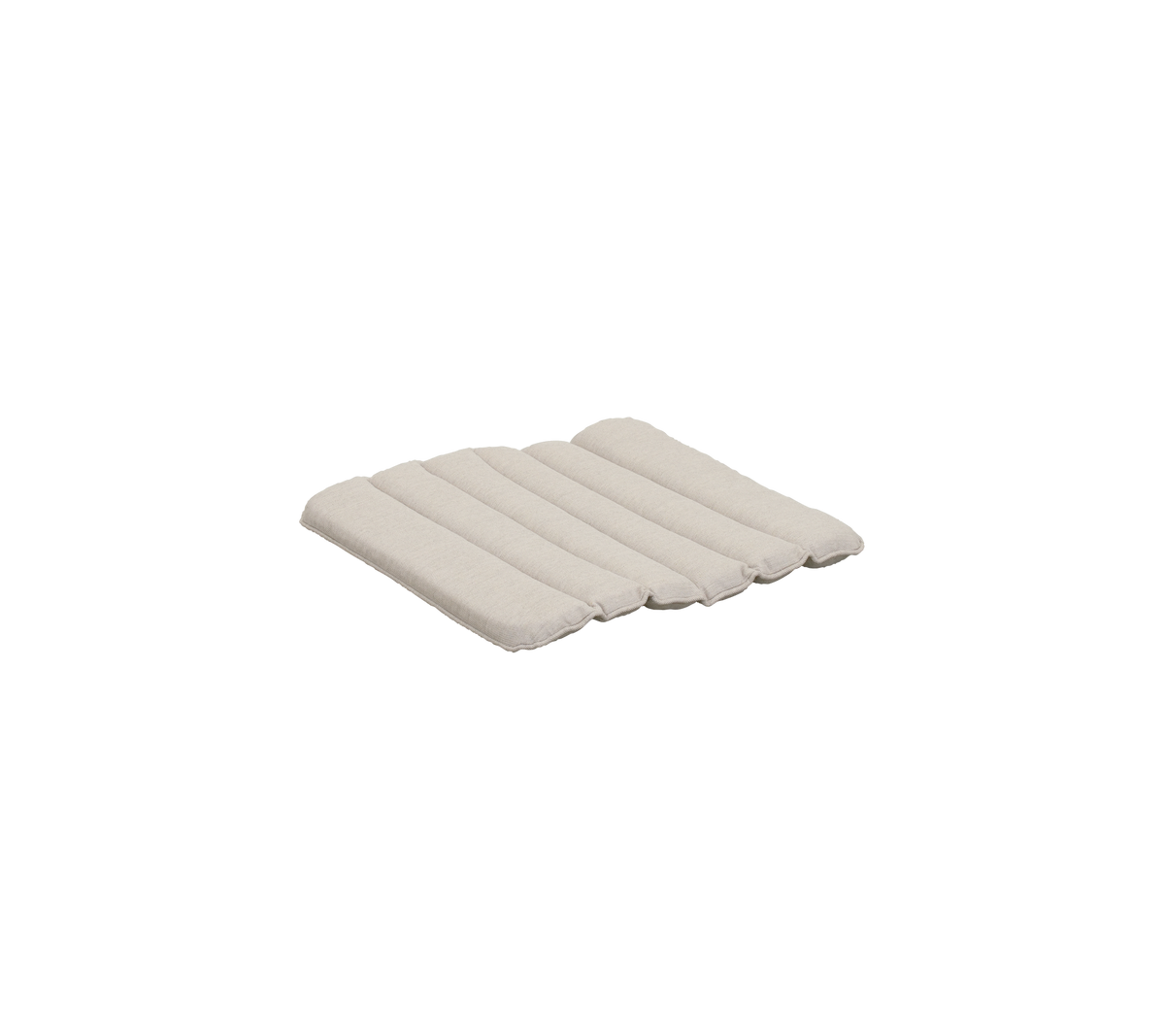 Sandfärgad kudde med ett segmenterat design.