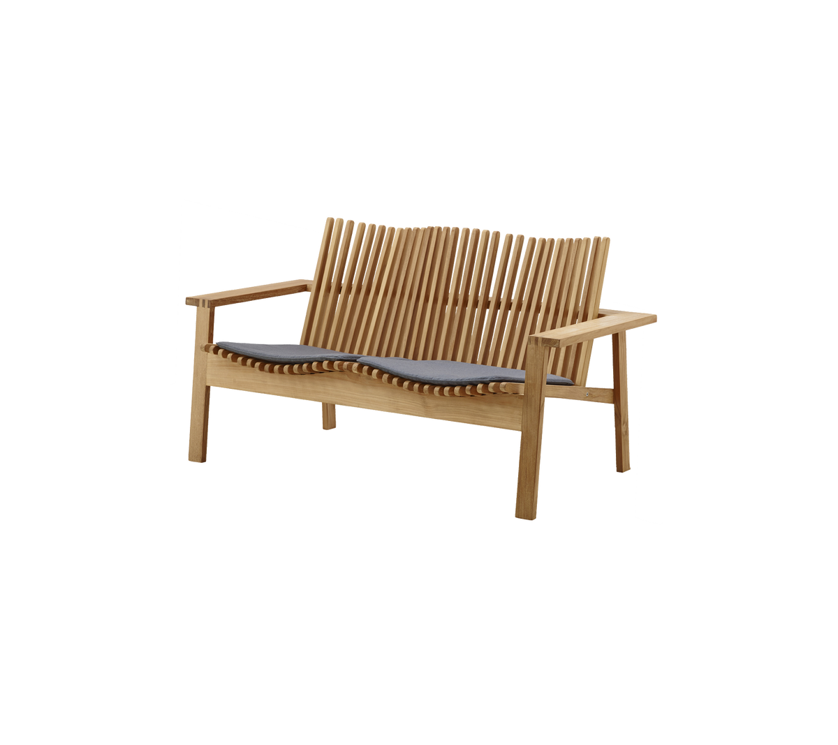 Stilren träbänk med lamellrygg och bekväm grå kudde, perfekt för avkoppling och sittplatser i vilket utrymme som helst.