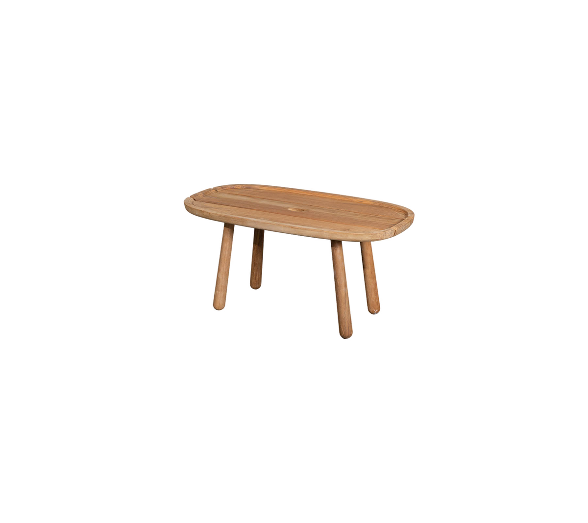 Ett träbord med oval topp och fyra stabila ben, designat för en modern eller rustik estetik.