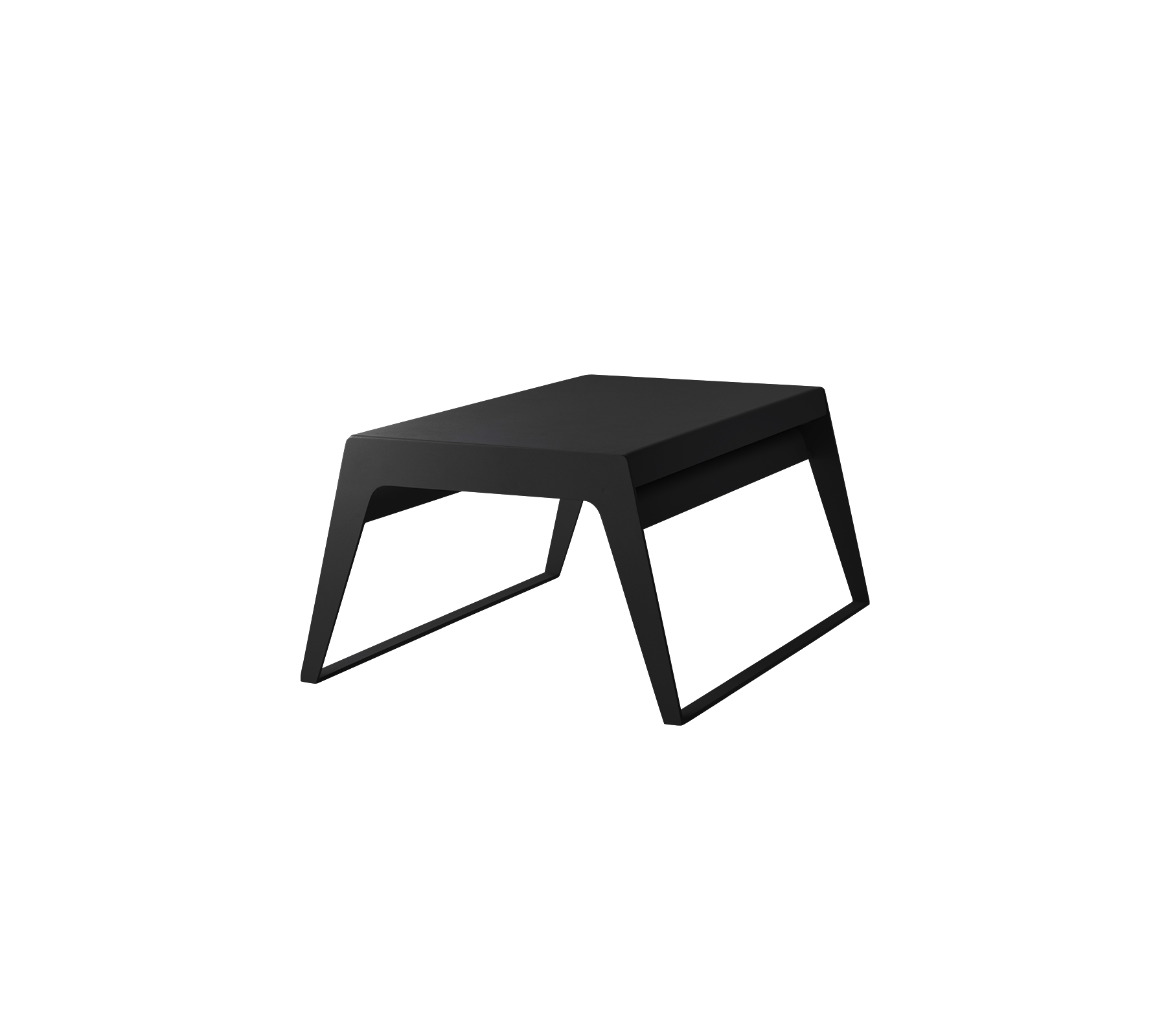 Ett minimalistiskt svart bord med en sleek design, med vinklade ben och en rektangulär topp, lämplig för olika användningar.