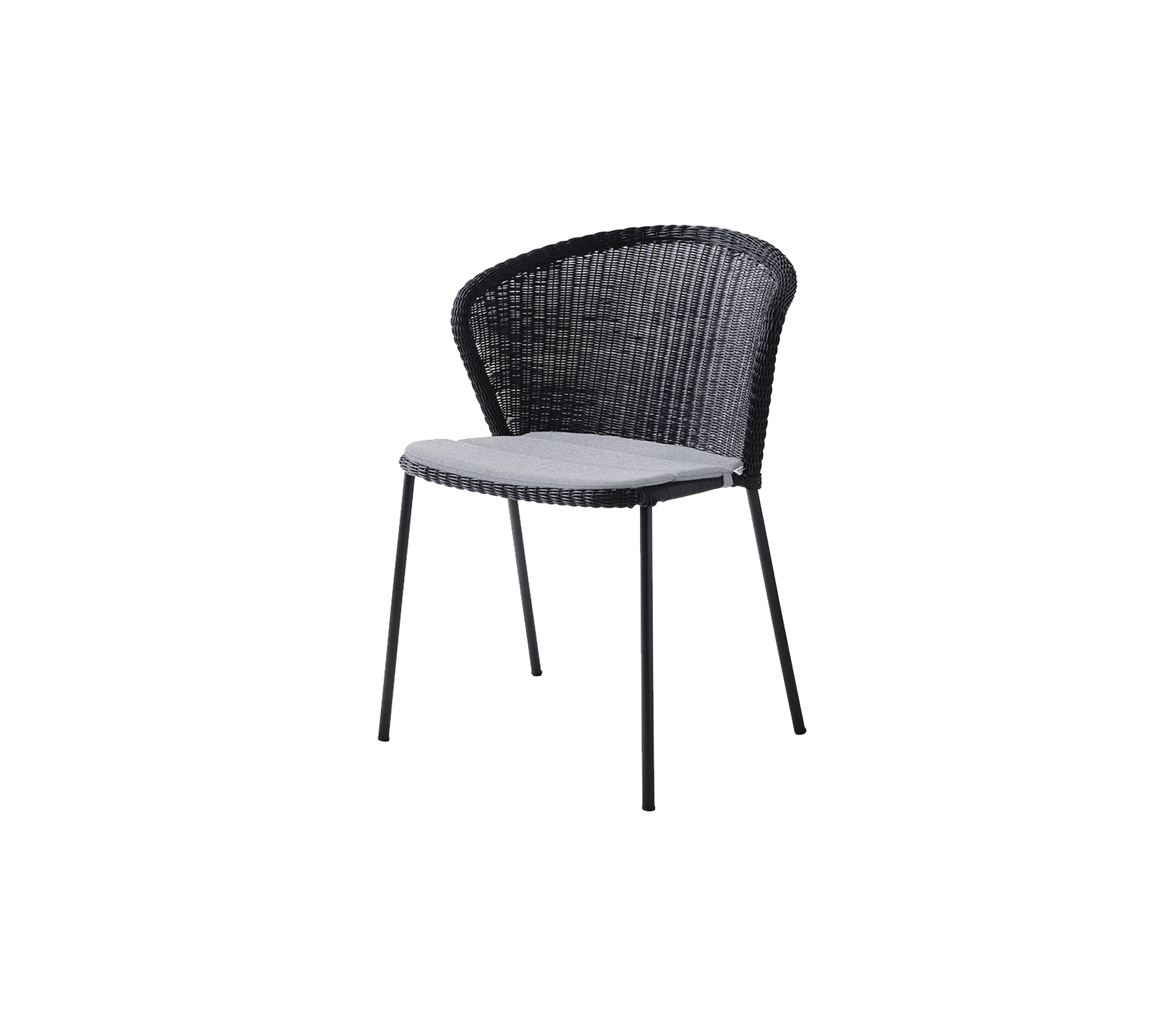 Stilfull svart stol med en vävd design och en bekväm ljus sits. Ideal för modern inredning och avslappnad sittplats.