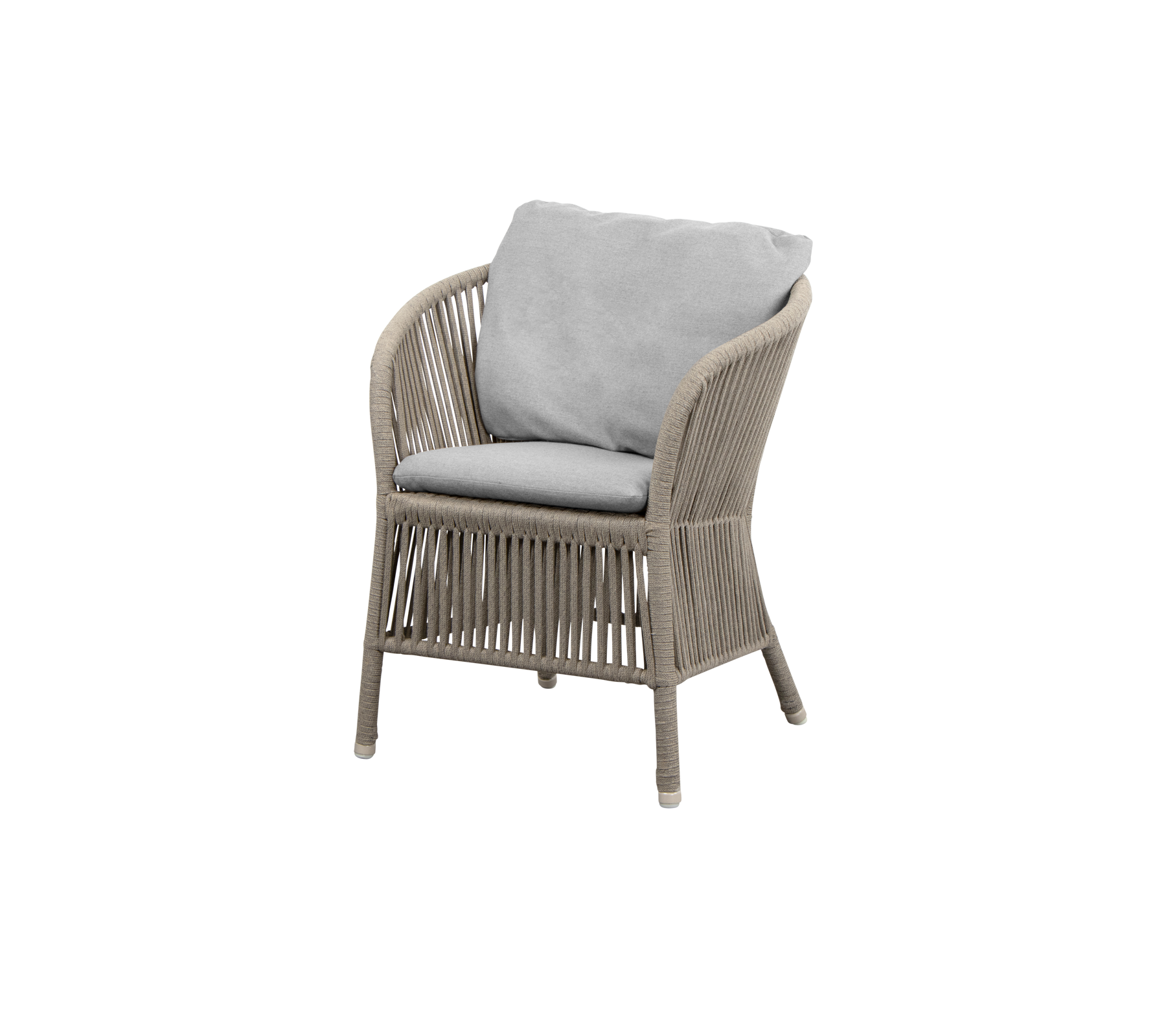 En stilren stol med en vävd design och en bekväm grå kudde för avkoppling och chic inredning.