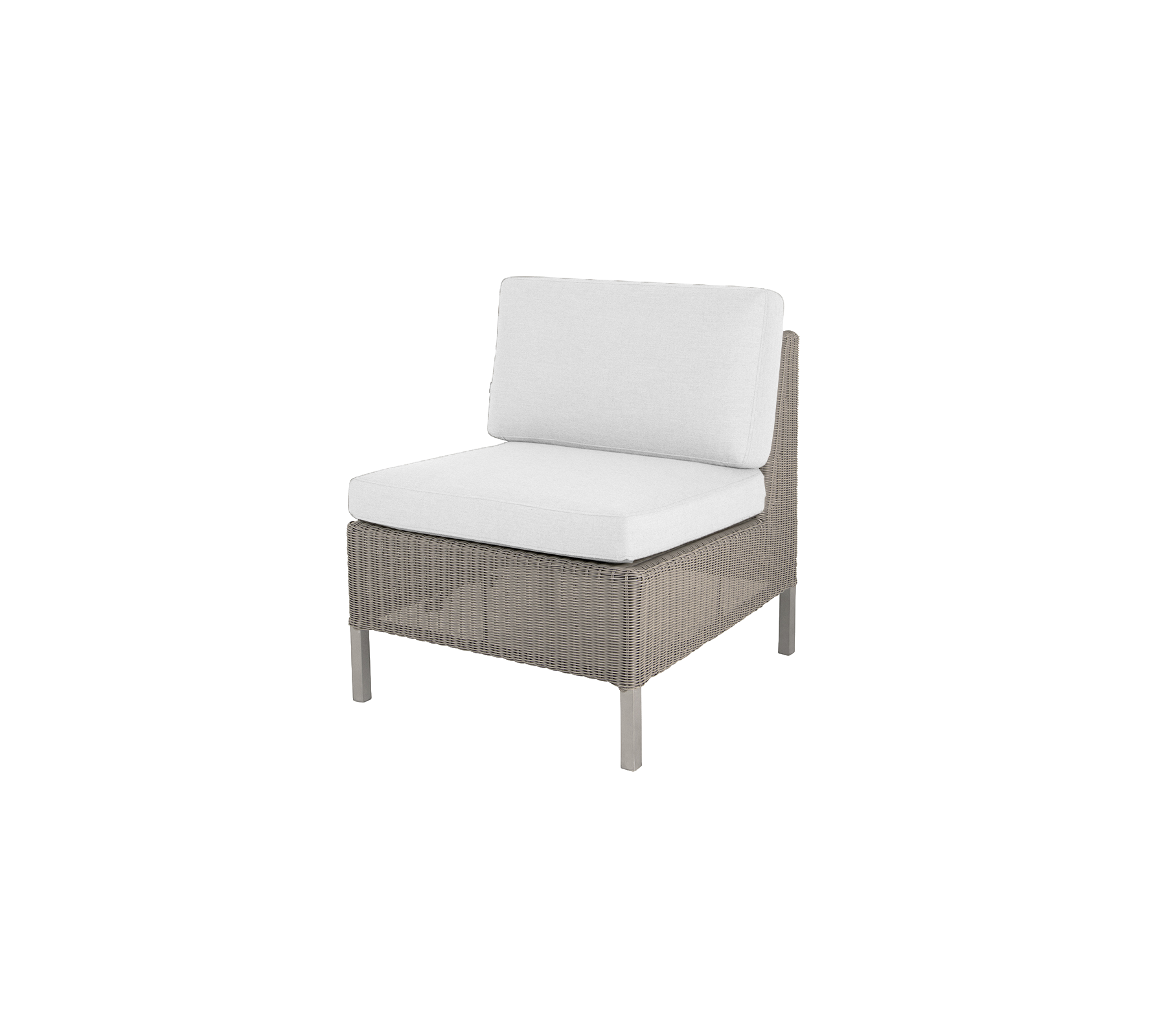Stilren stol med vävd textur och mjuka vita kuddar, perfekt för avkoppling och modern inredning.