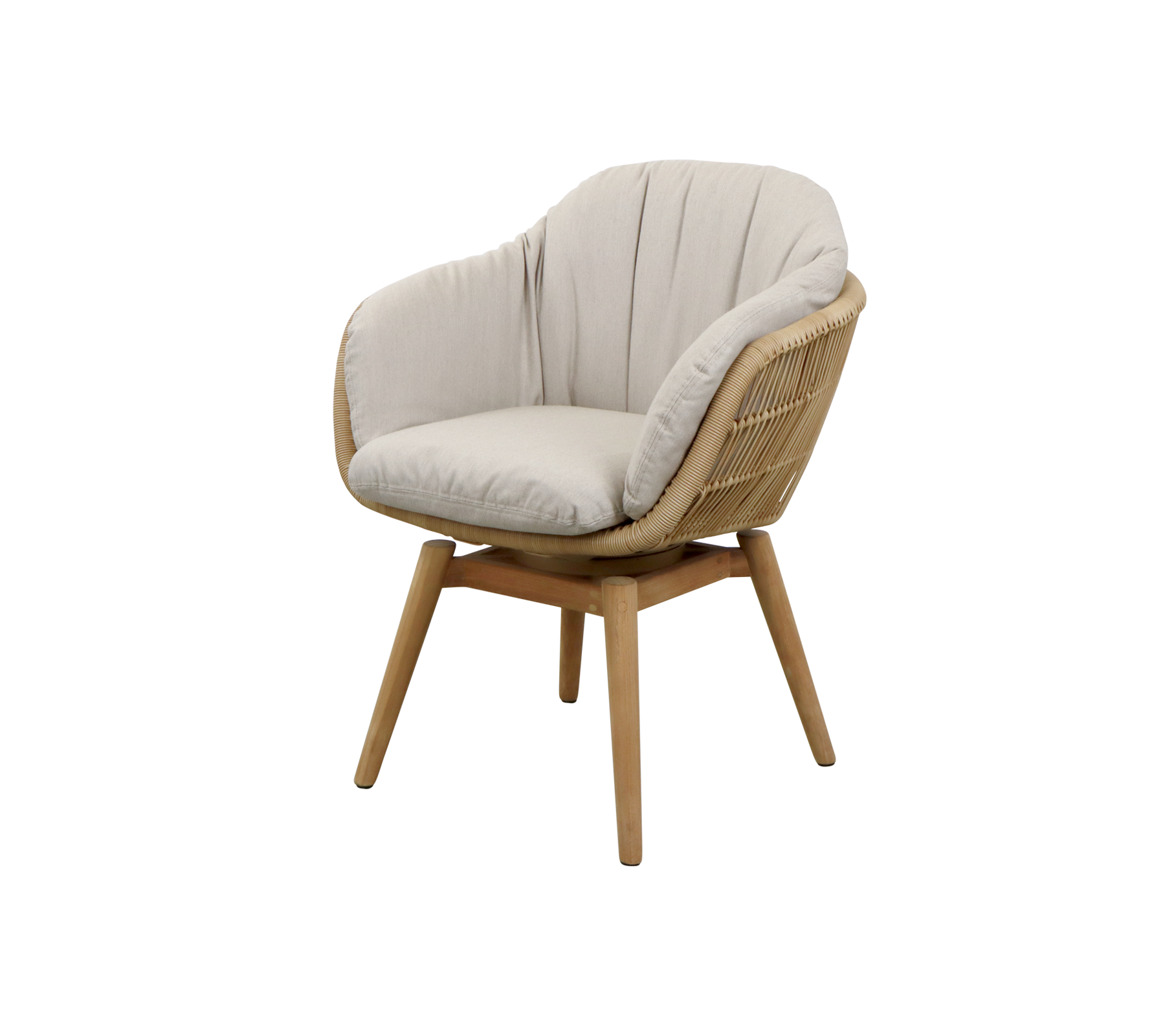 En stilren stol med en böjd ryggstöd, mjuk krämfärgad klädsel och en ram i naturligt trä för en modern och mysig look.