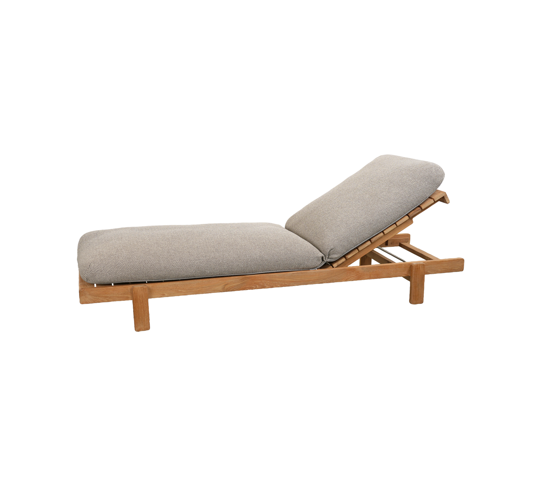 Ljusbrun soffa med en grå kudde och justerbart ryggstöd.