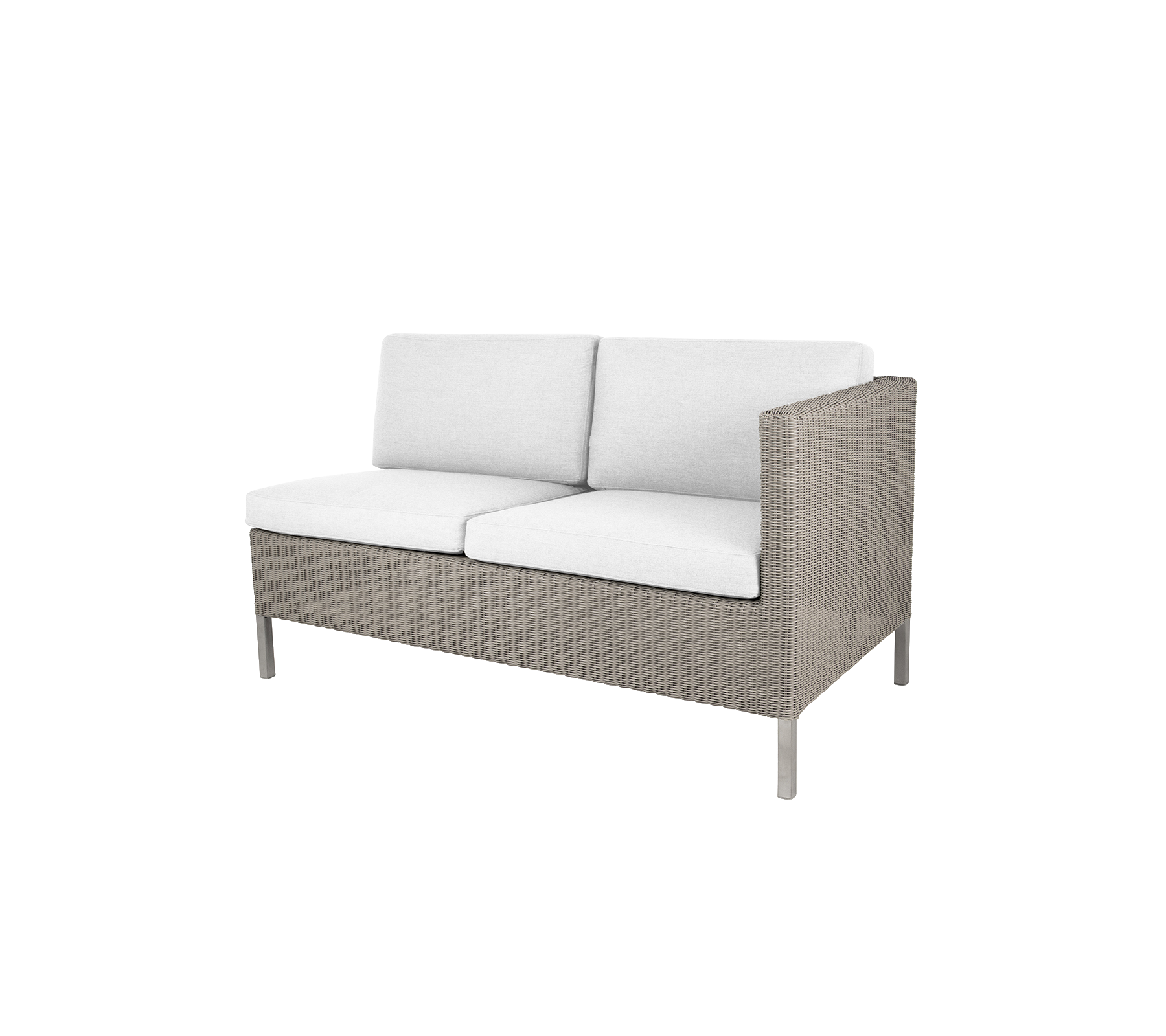 Bekväm tvåsitssoffa med modern design, med mjuka vita kuddar och en stilren vävd ram. Idealisk för avkoppling.