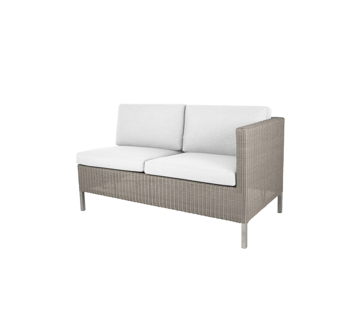 Bekväm tvåsitssoffa med modern design, med mjuka vita kuddar och en stilren vävd ram. Idealisk för avkoppling.
