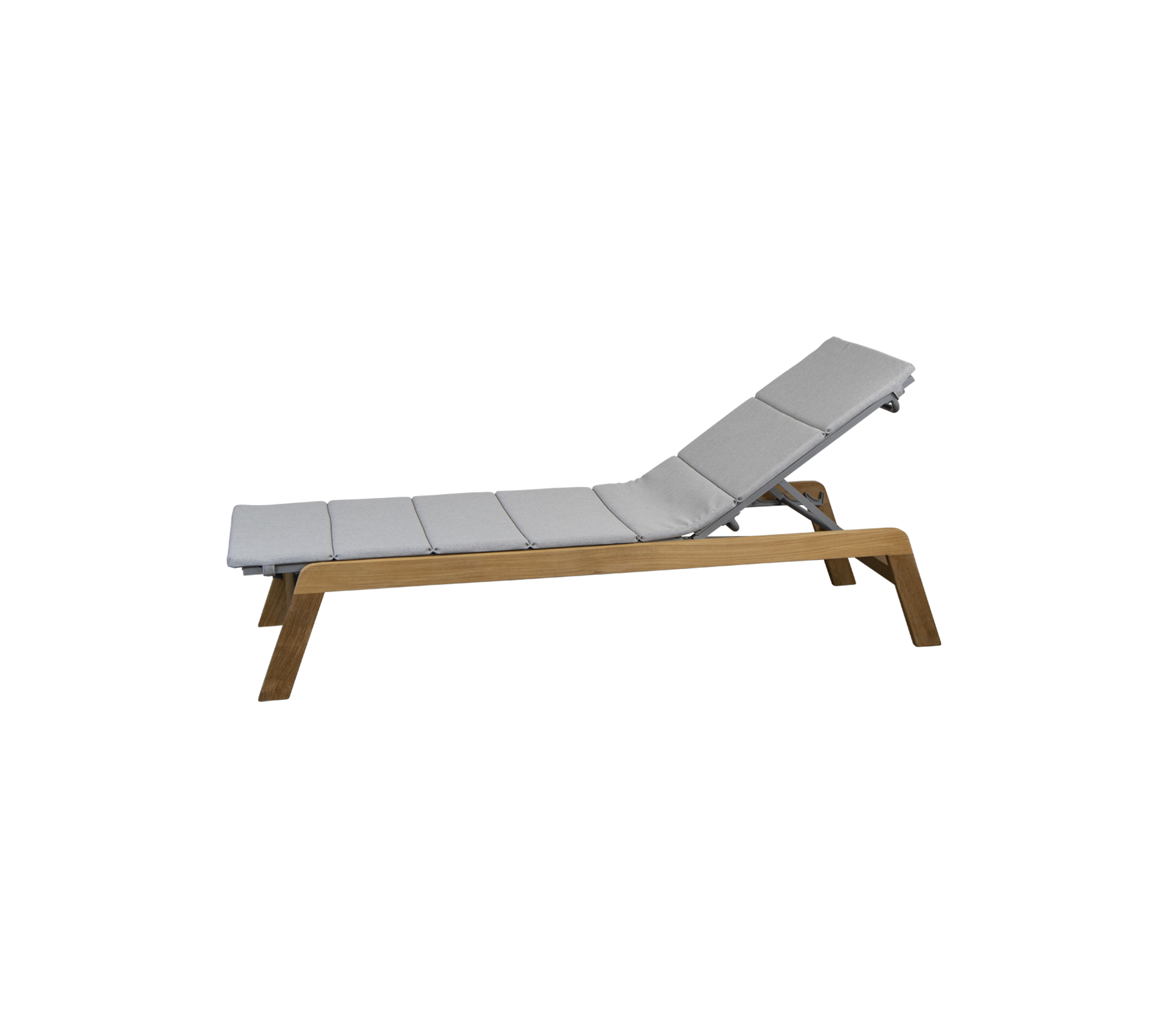 Justerbar loungefåtölj med en vadderad grå kudde och en träram, designad för avkoppling och komfort.