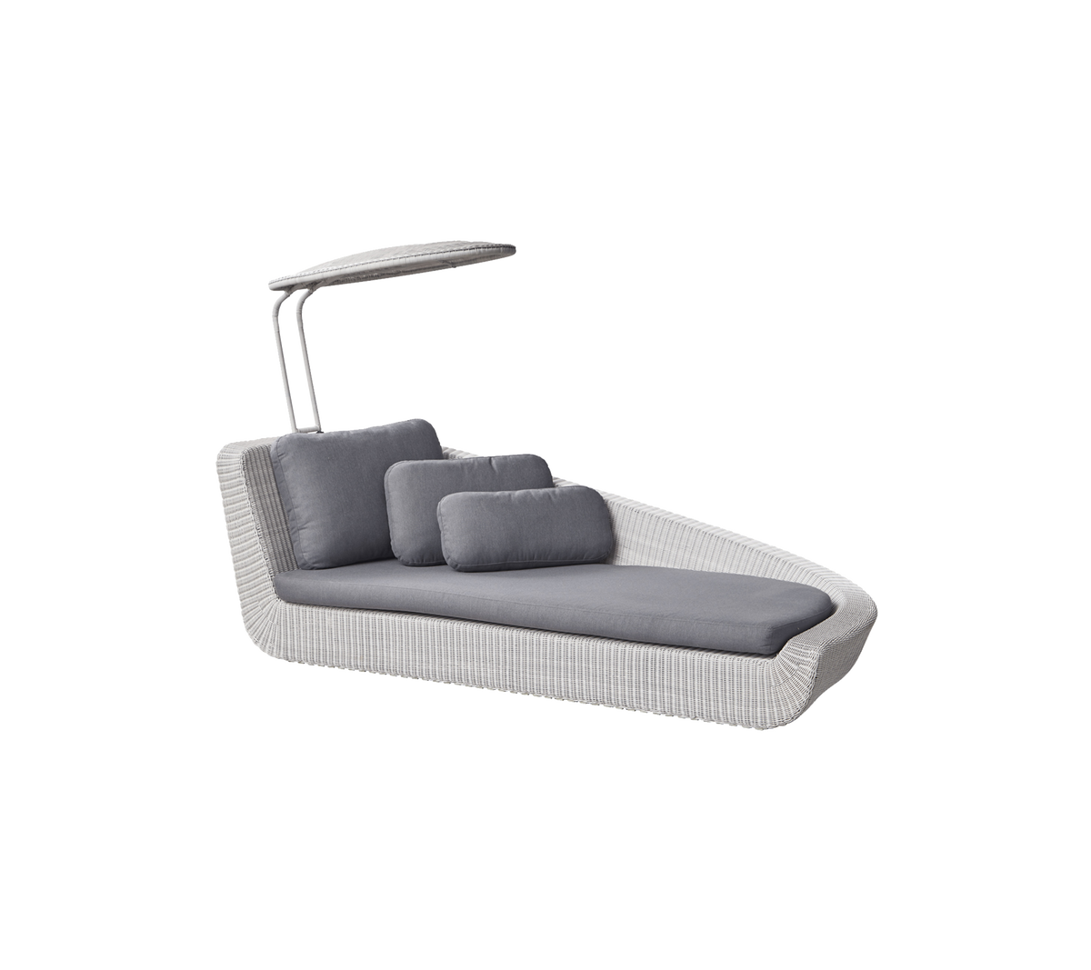 Stilren loungestol med en elegant design, med grå kuddar och ett skyddande tak för extra komfort. Perfekt för avkoppling.