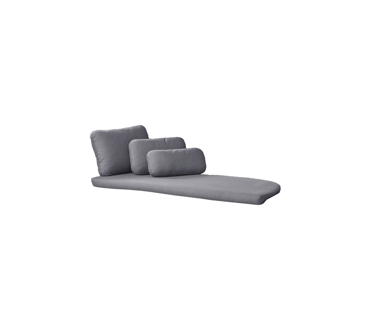 Modern grå chaise longue med tre mjuka kuddar som erbjuder en snygg och bekväm design för avkoppling.