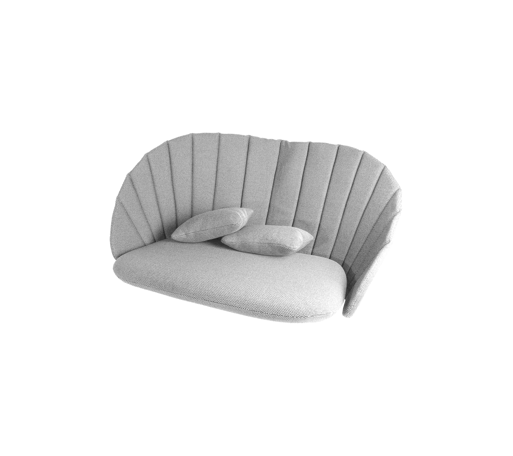 Stilren böjd soffa med mjuk grått tyg och tre plyschkuddar, med en ribbad design för extra elegans.