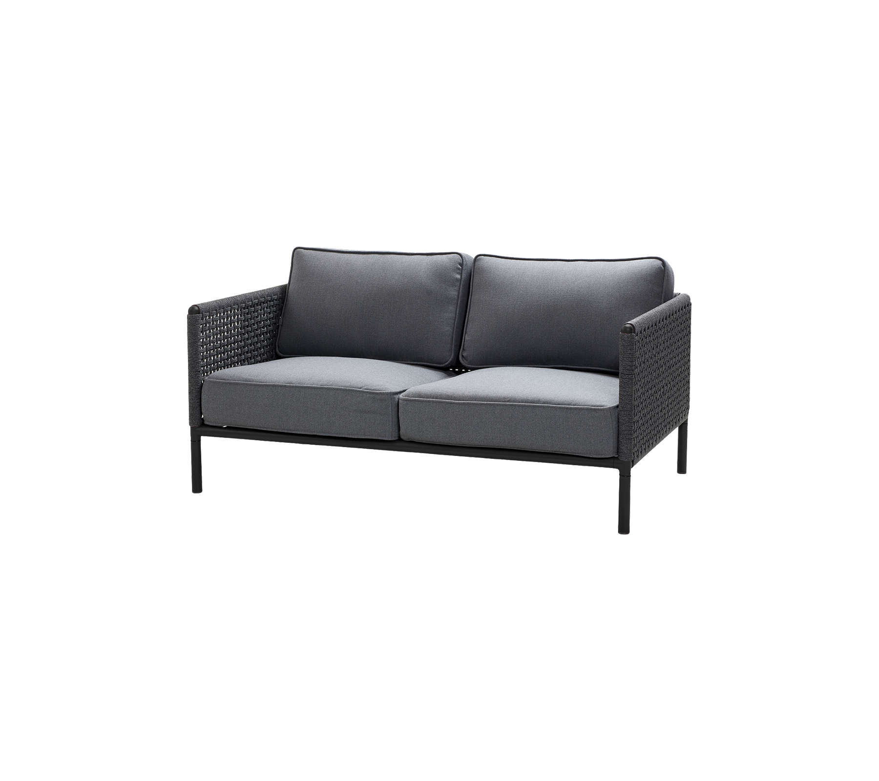 Soffa för två med en slank svart ram och mörkgrå kuddar, designad för komfort och stil. Perfekt för avslappnade sittområden.