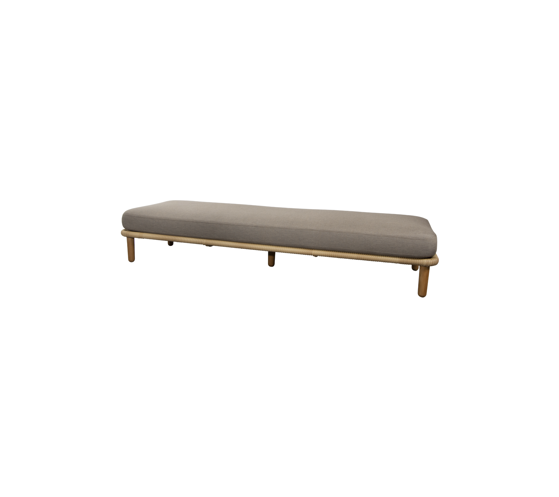 En slimmad, minimalistisk bänk med en slät grå kudde och tråben, designad för mångsidig sittning i olika utrymmen.