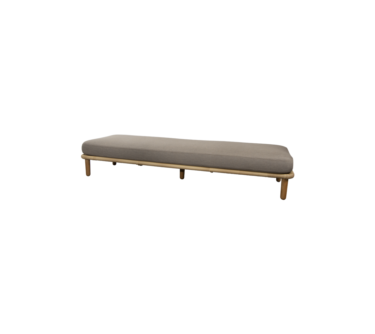 En slimmad, minimalistisk bänk med en slät grå kudde och tråben, designad för mångsidig sittning i olika utrymmen.