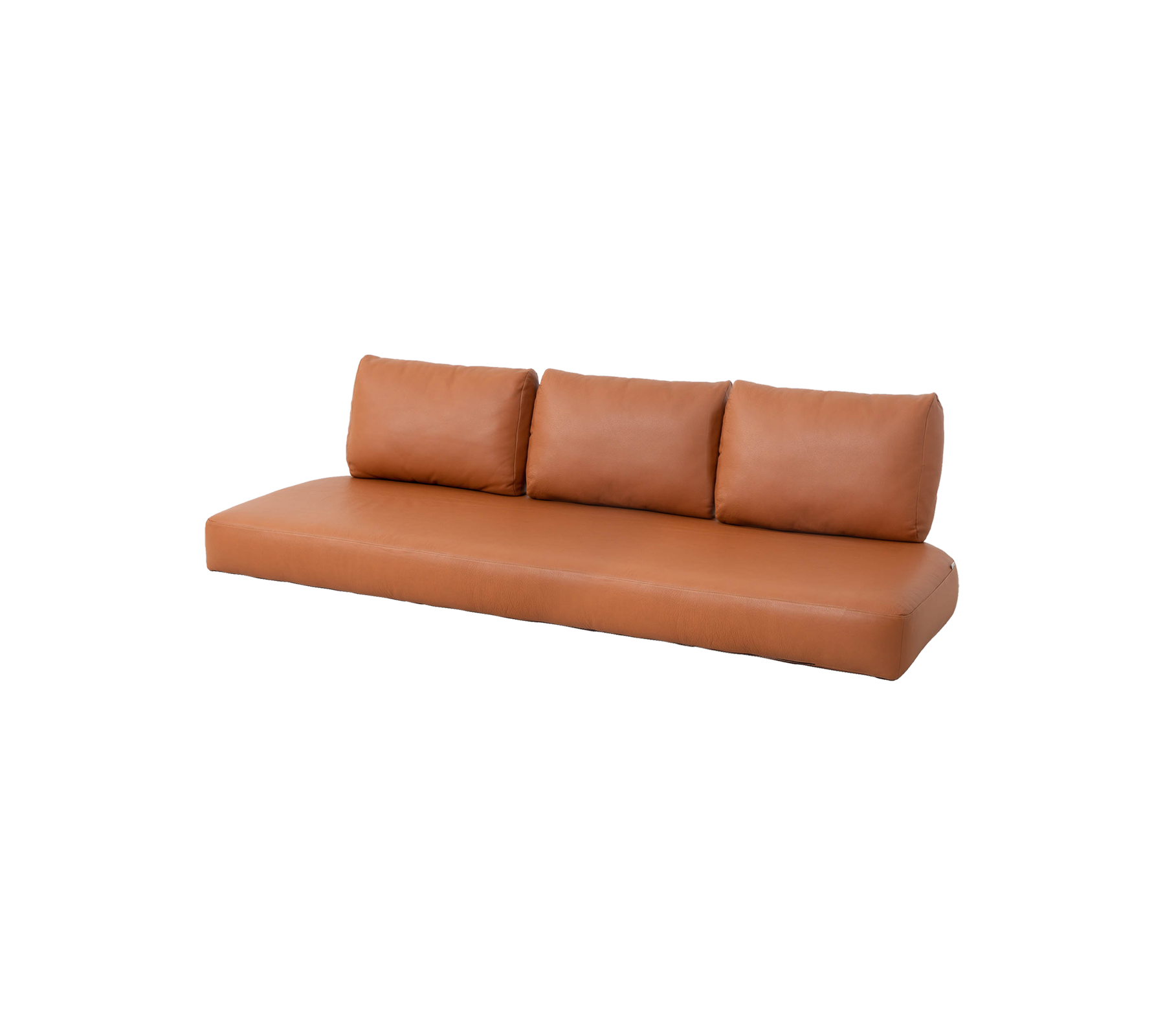Modern tan-soffa med tre ryggkuddar, med en stilren design och minimalistisk stil, perfekt för varje samtida rum.