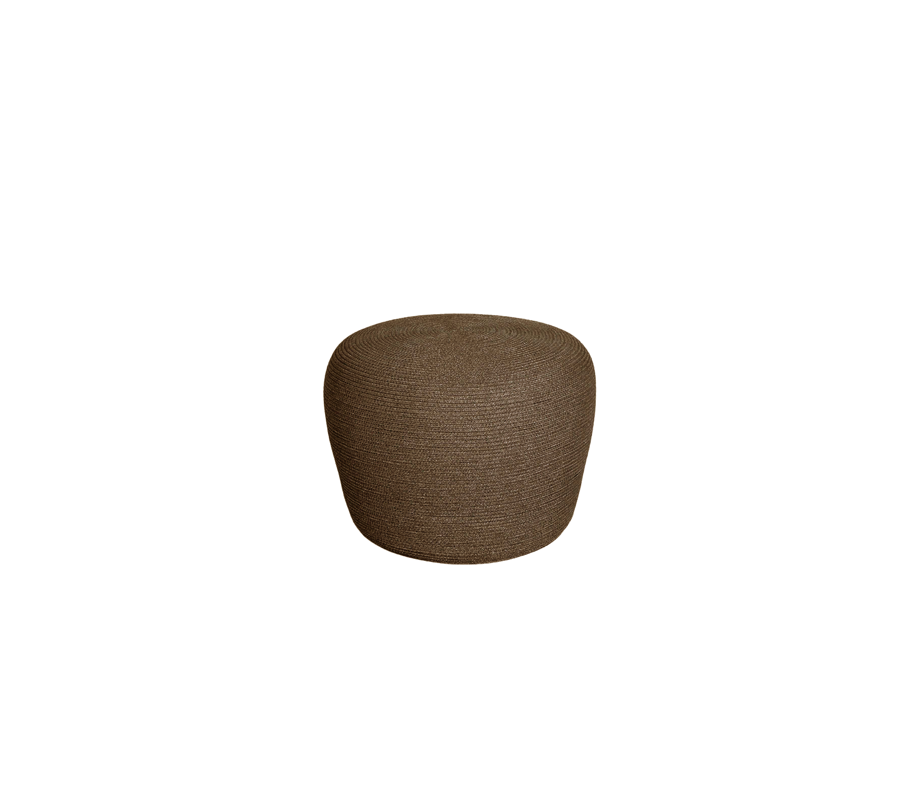 Stilren rund ottoman i ett texturerat brunt tyg, mångsidig för sittplatser eller som en dekorativ accent.