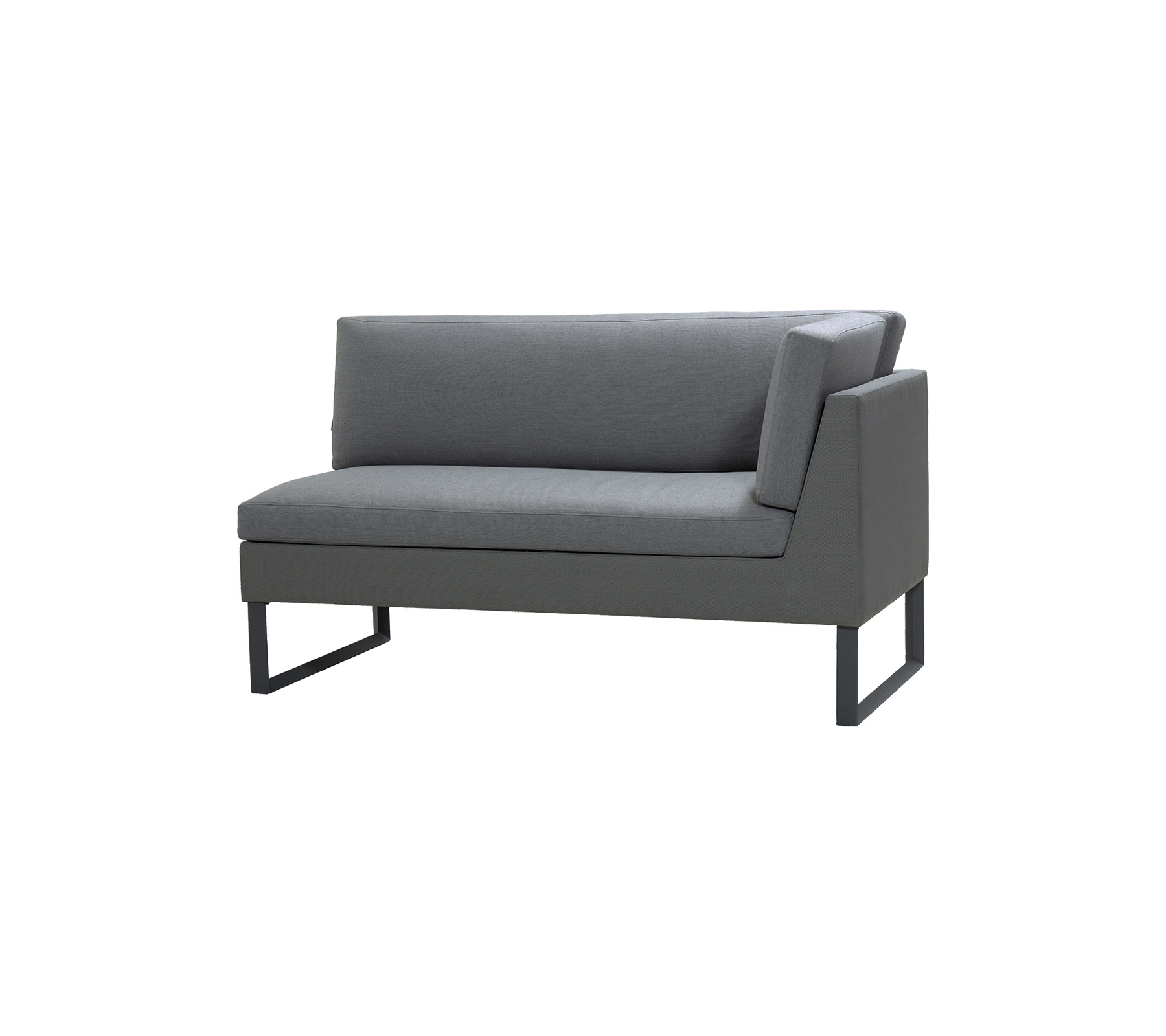 Modern tvåsitssoffa i en slank grå tyg med minimalistiska metallben och en samtida design, ideal för stiligt sittande.