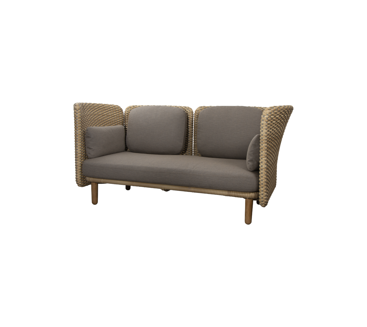 Bekväm soffa med en vävd design, med fluffiga grå kuddar och stödnivåer. Perfekt för moderna sittområden.