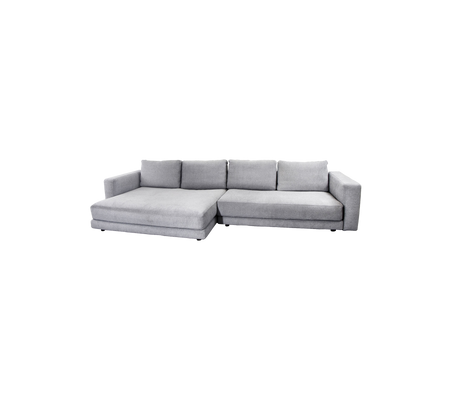 Modern grå hörnsoffa med chaise longue, med mjuka kuddar och en elegant design för bekväm sittplats.
